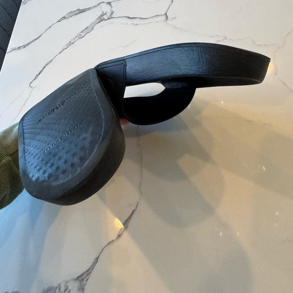 Givenchy Black Embossed Slides - Picture 7 of 7